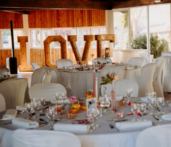 Love illuminé en bois